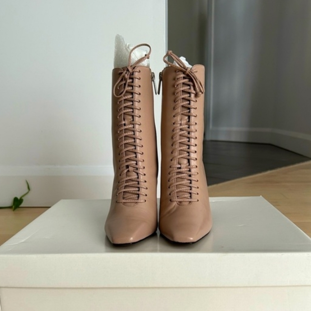 Like New! L’intervalle Leather Booties Size  US 6